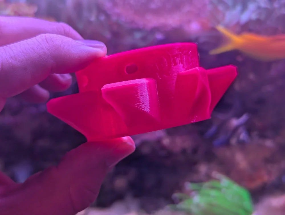 Drifter MINI Floating Fish Feeder - Coral Candy Pink